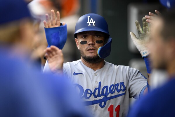 Dodgers top running hat